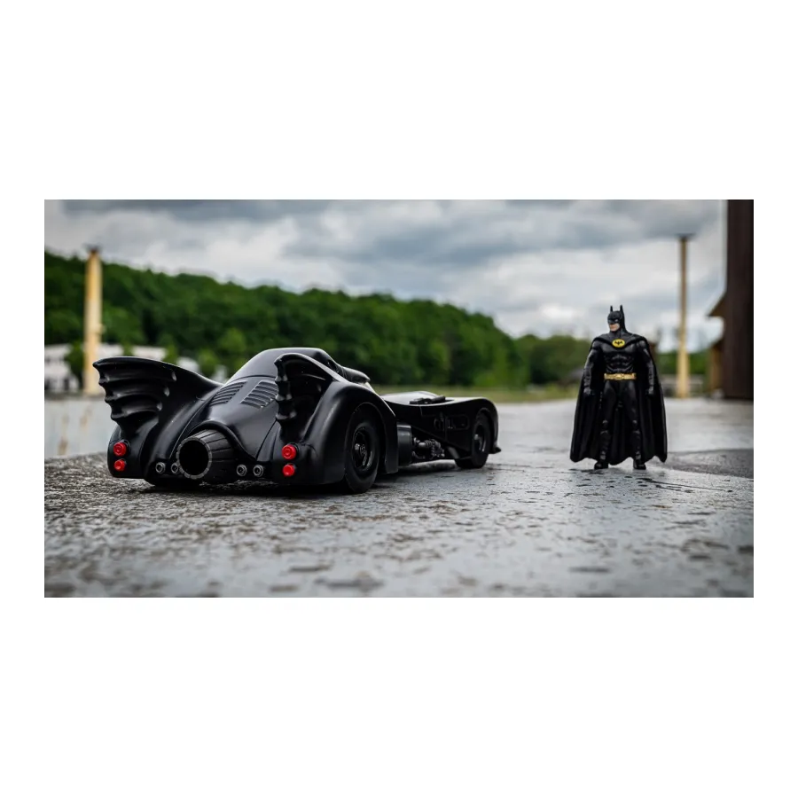 Batmobile z figurką Batmana 1989 / Jada
