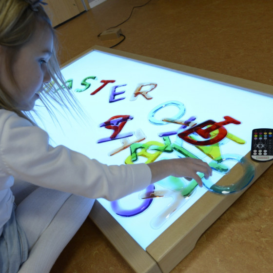 Zestaw literek i cyferek w przeźroczystych kolorach / Masterkidz