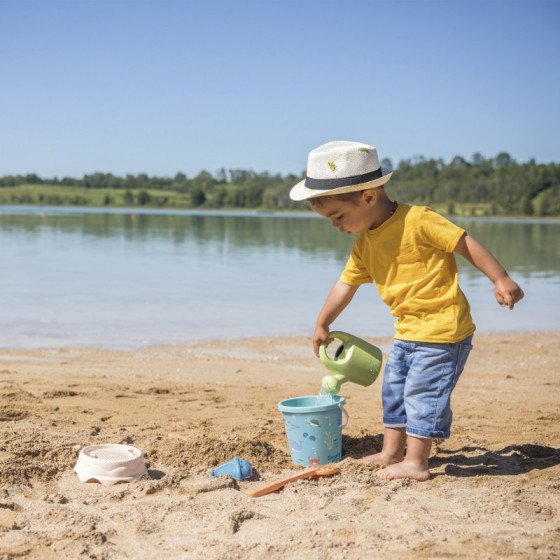 Wiaderko z akcesoriami do piasku i konewką z bioplastiku / Smoby