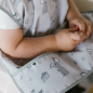 Fartuszek z kieszonką dla noworodka Myszki / Babyono Fartuszek z kieszonką dla noworodka Myszki / Babyono