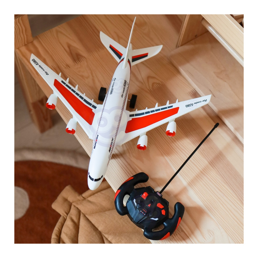Zdalnie sterowany samolot pasażerski Airline / Woopie
