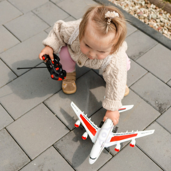 Zdalnie sterowany samolot pasażerski Airline / Woopie