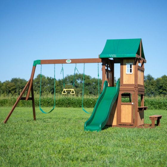 Plac zabaw Lakewood Backyard / Discovery