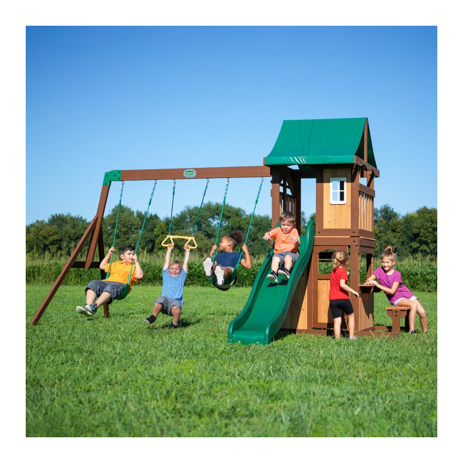Plac zabaw Lakewood Backyard / Discovery