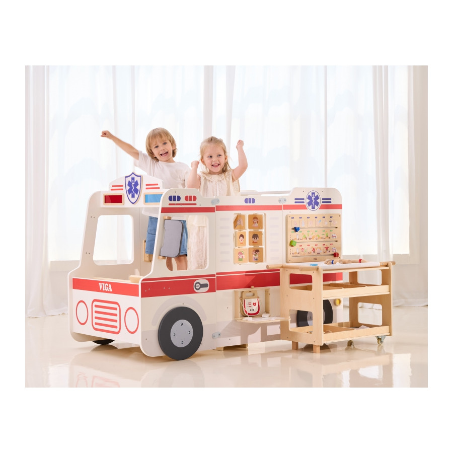 Duży ambulans z akcesoriami / Viga
