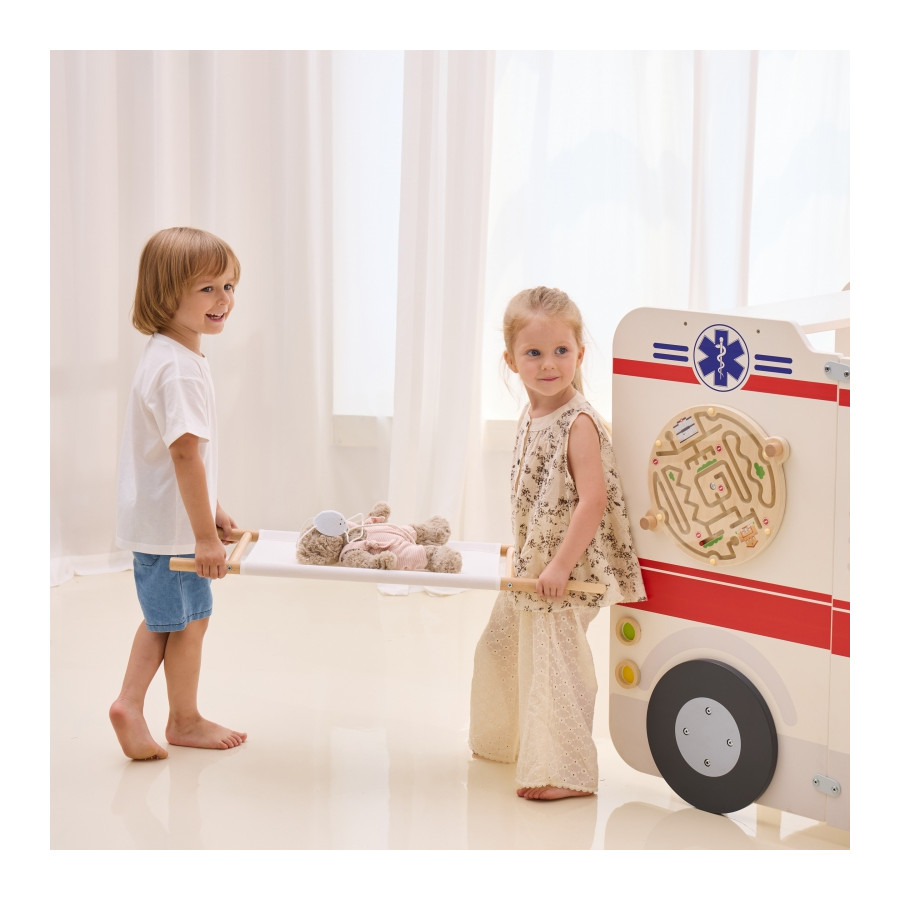 Duży ambulans z akcesoriami / Viga