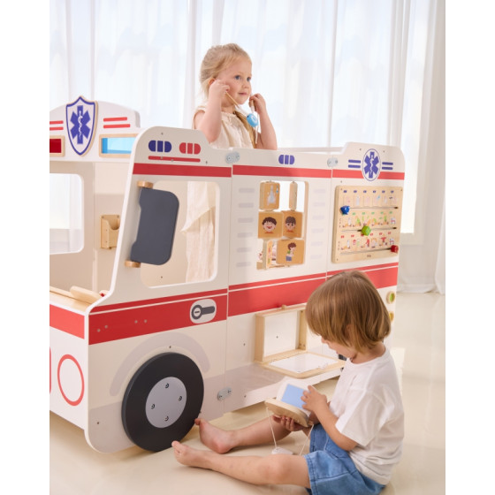 Duży ambulans z akcesoriami / Viga