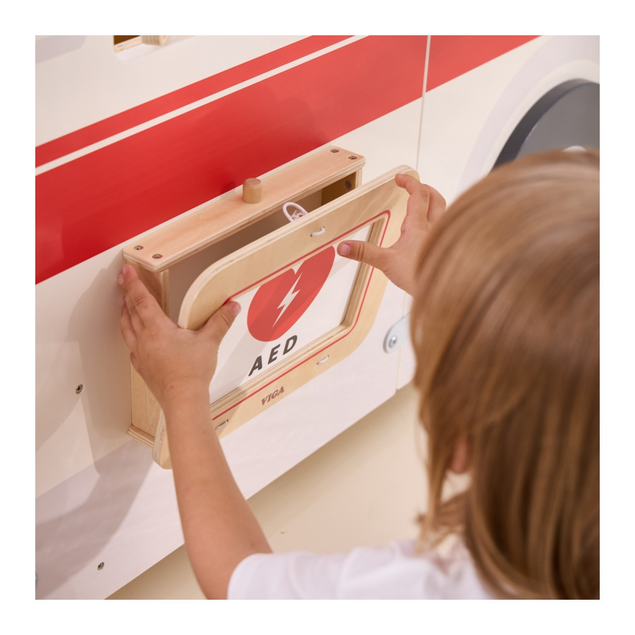 Duży ambulans z akcesoriami / Viga