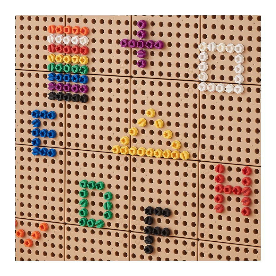 Kolorowe śrubki do tablicy STEM 512 szt. / Masterkidz