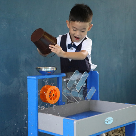 Stolik wodny-piaskowy z wodospadem i kołowrotkiem / Classic world