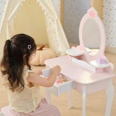 Toaletka z lustrem i krzesełkiem + akcesoria / Viga