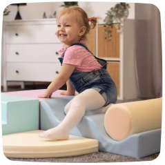 Zestaw miękkich modułów pastelowych Little Crawler 6 el. / Iglu