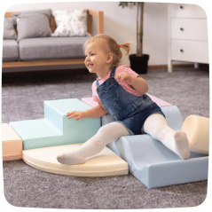 Zestaw miękkich modułów pastelowych Little Crawler 6 el. / Iglu