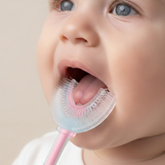 Szczoteczka silikonowa do zębów w kształcie U Różowa / Bocioland