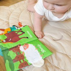 Książeczka sensoryczna z ogonkami Wiejskie zwierzątka / Woopie