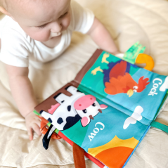 Książeczka sensoryczna z ogonkami Wiejskie zwierzątka / Woopie