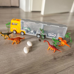 Ciężarówka + makieta z dinozaurami / Woopie
