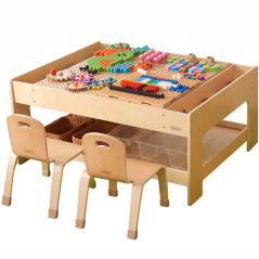 Stolik edukacyjny + akcesoria STEM i 563 klocki / Masterkidz