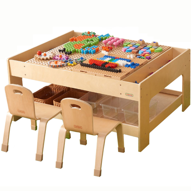 Stolik edukacyjny + akcesoria STEM i 563 klocki / Masterkidz