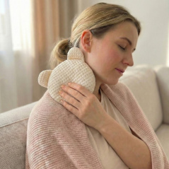 Termofor miś z pestkami wiśni i lawendą 180g Kremowy / Bocioland