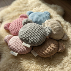 Termofor miś z pestkami wiśni i lawendą 180g Brązowy / Bocioland