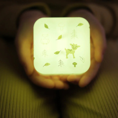 Lampka nocna Kostka las / CloudBox