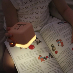 Lampka nocna Kostka sarenka / CloudBox