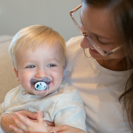 Smoczek ortodontyczny świecący 6+ Biwak 2 szt. / Dr. Brown's